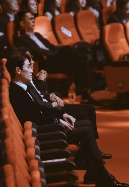 娱乐号直播吃瓜视频,揭秘娱乐圈幕后故事